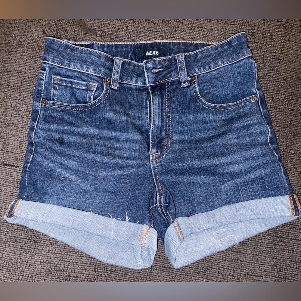 Blue High-Waisted Jean Shorts with Cuffed Hem